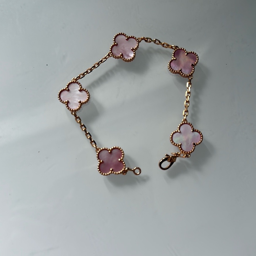 Van Cleef Rose Gold Tone and Pink Clover Bracelet, Brand New, Amazing Quality